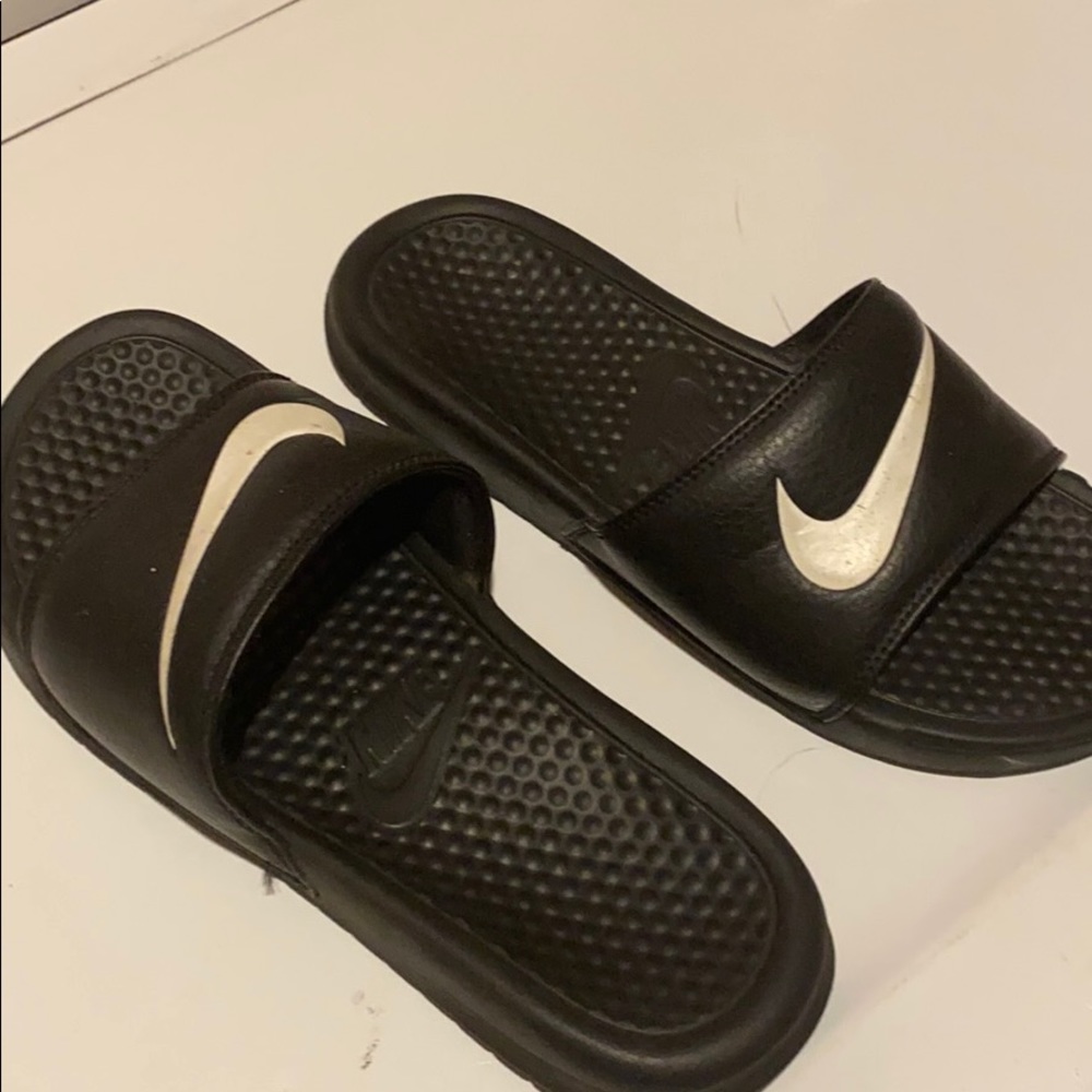 Nike slides